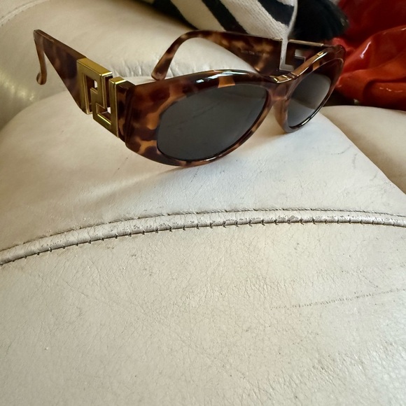 Versace Tortoise Shell Sunglasses - Picture 8 of 8